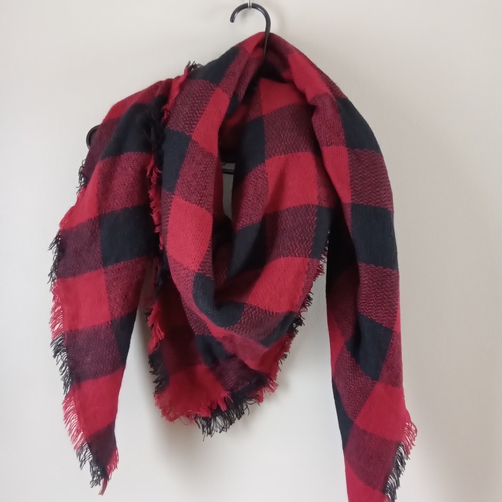 Stylish Multi-Patterned Scarves Set - Picture 7 of 8